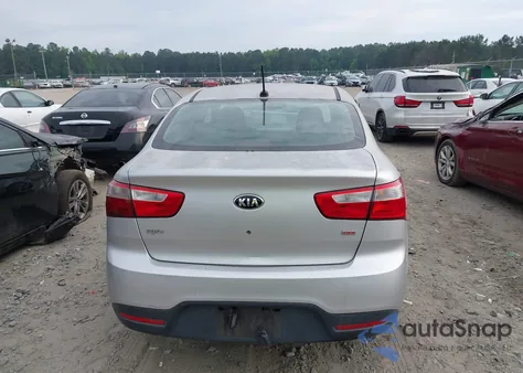2015 Kia Rio Lx z USA, uszkodzony, nr VIN KNADM4A3XF6442356